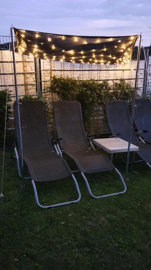 FRANKES LODGE Apartment mit Garten und Pool Essen Exterior foto