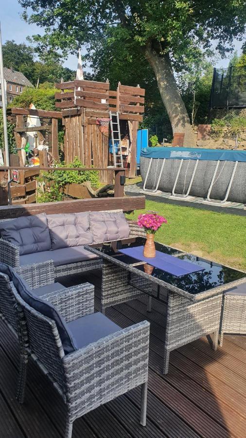 FRANKES LODGE Apartment mit Garten und Pool Essen Exterior foto