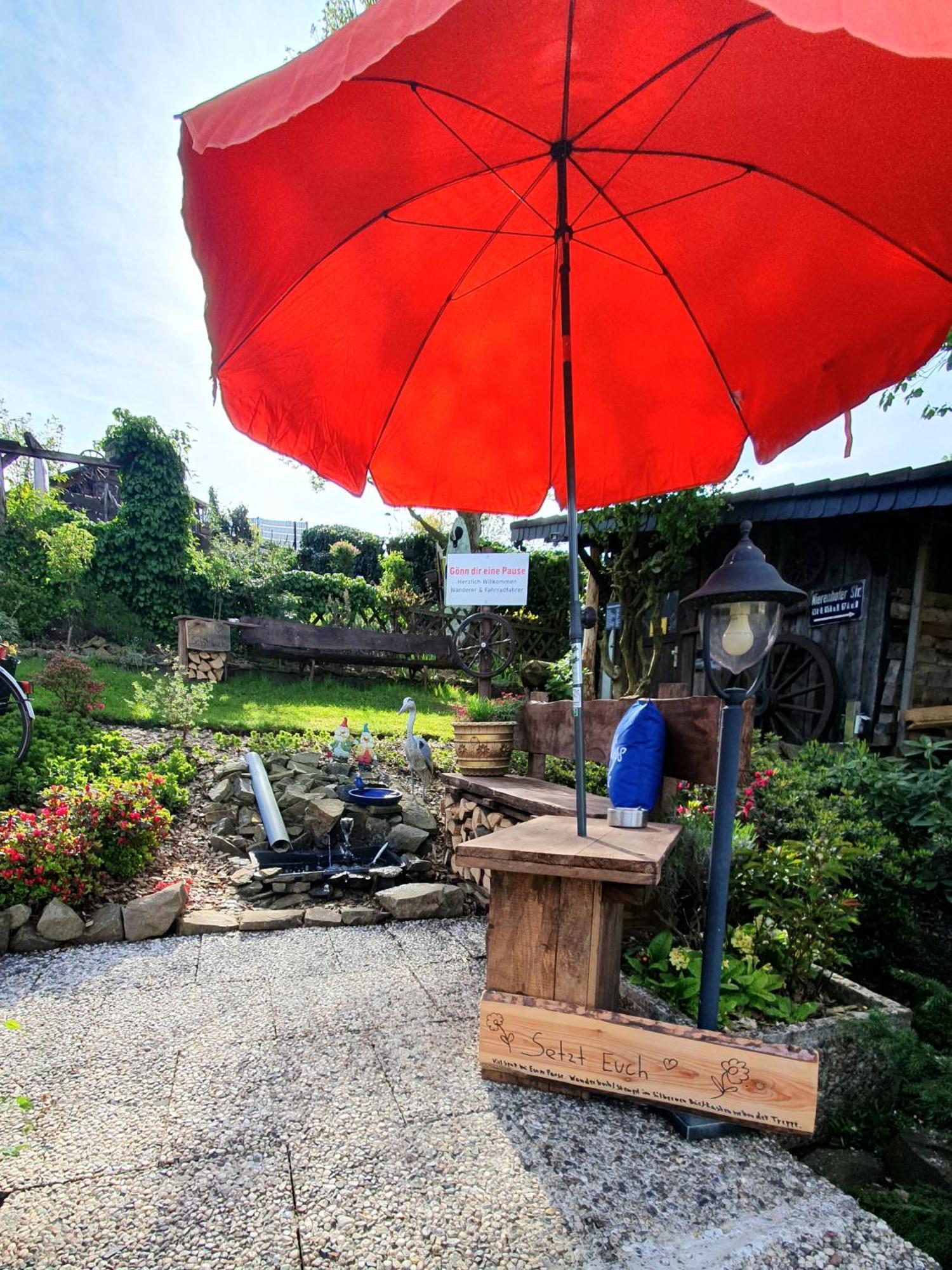 FRANKES LODGE Apartment mit Garten und Pool Essen Exterior foto